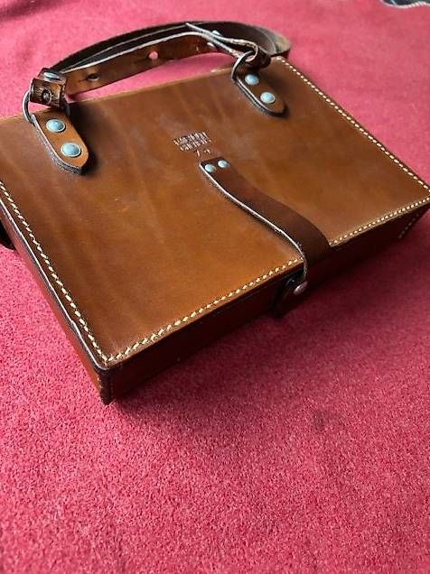Kartentasche Leder, 25x18x5cm. CH-Militär - neuwertig 3