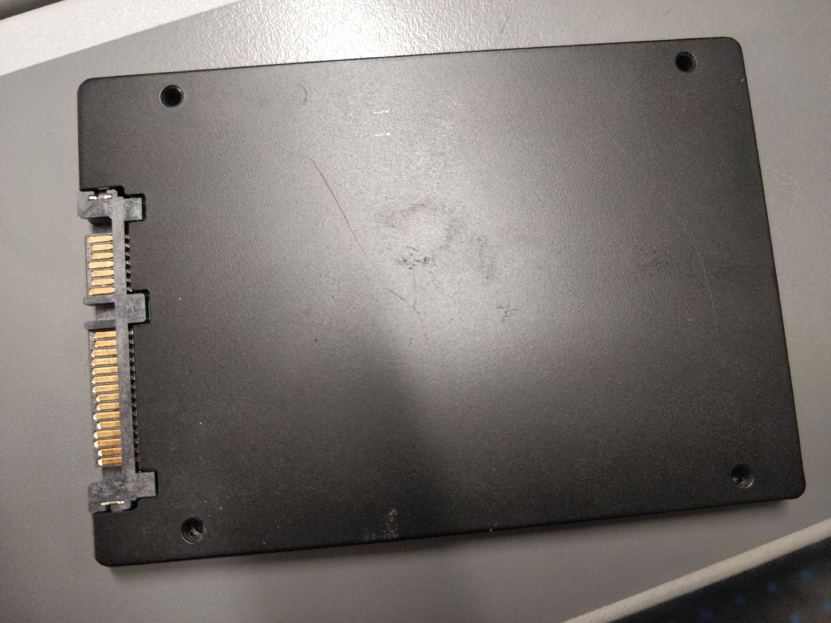 Samsung Dischi rigidi: Samsung 256gb SSD SATA – Usato da Flawil venduto da rcnkr 1