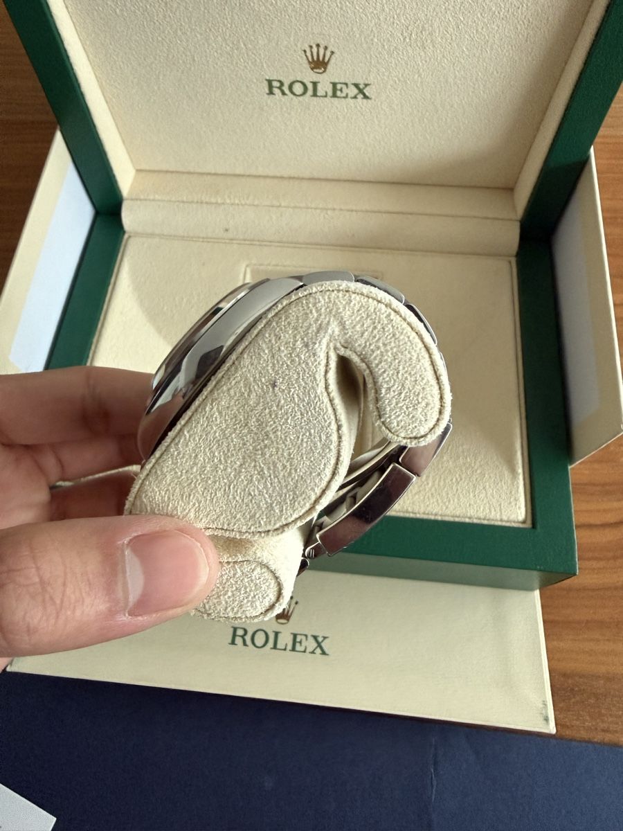 Rolex Uhren: Rolex Explorer 1 – Gebraucht aus Genève von luc_5q8p 2