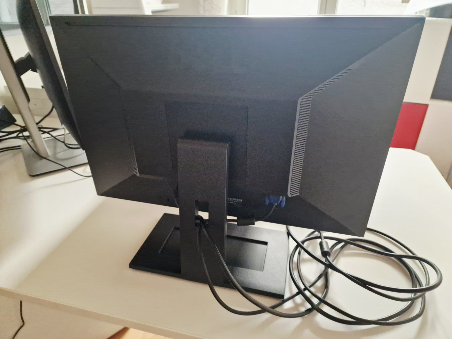 Dell Monitor: Dell G2210t 22" Monitor Bildschirm neigbar – Usato da Hallau venduto da CHACLA 2