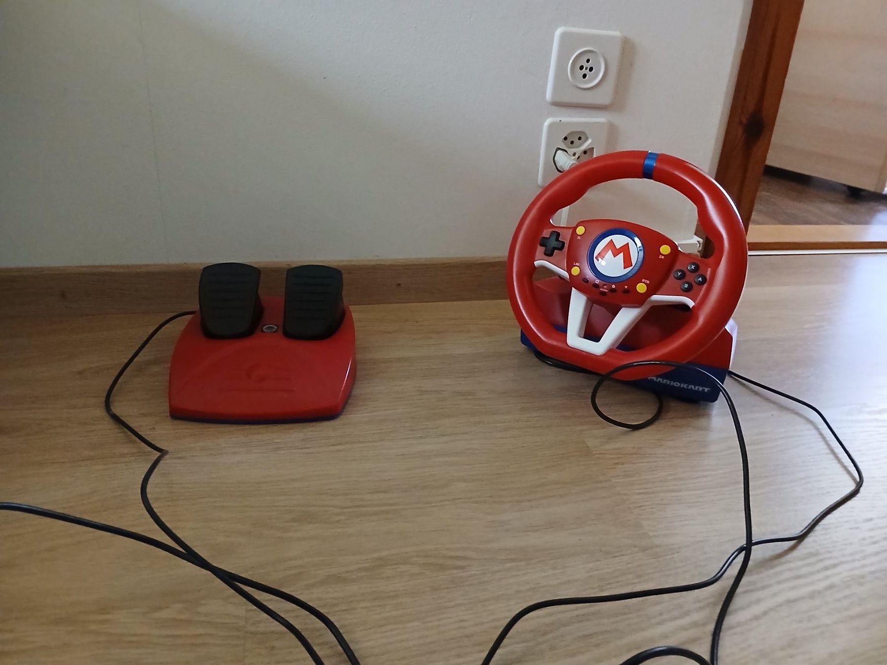 Nintendo Controller: Mario Kart Lenkrad Nintendo Switch – Neu (gemäss Beschreibung) aus Dussnang von kaschudu