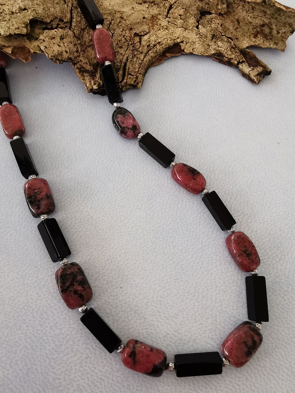 Catenine: Handgefertigte Halskette mit Onix und Rhodonith. – Nuovo e nell'imballaggio originale da Dierikon venduto da Buntspecht-10 5