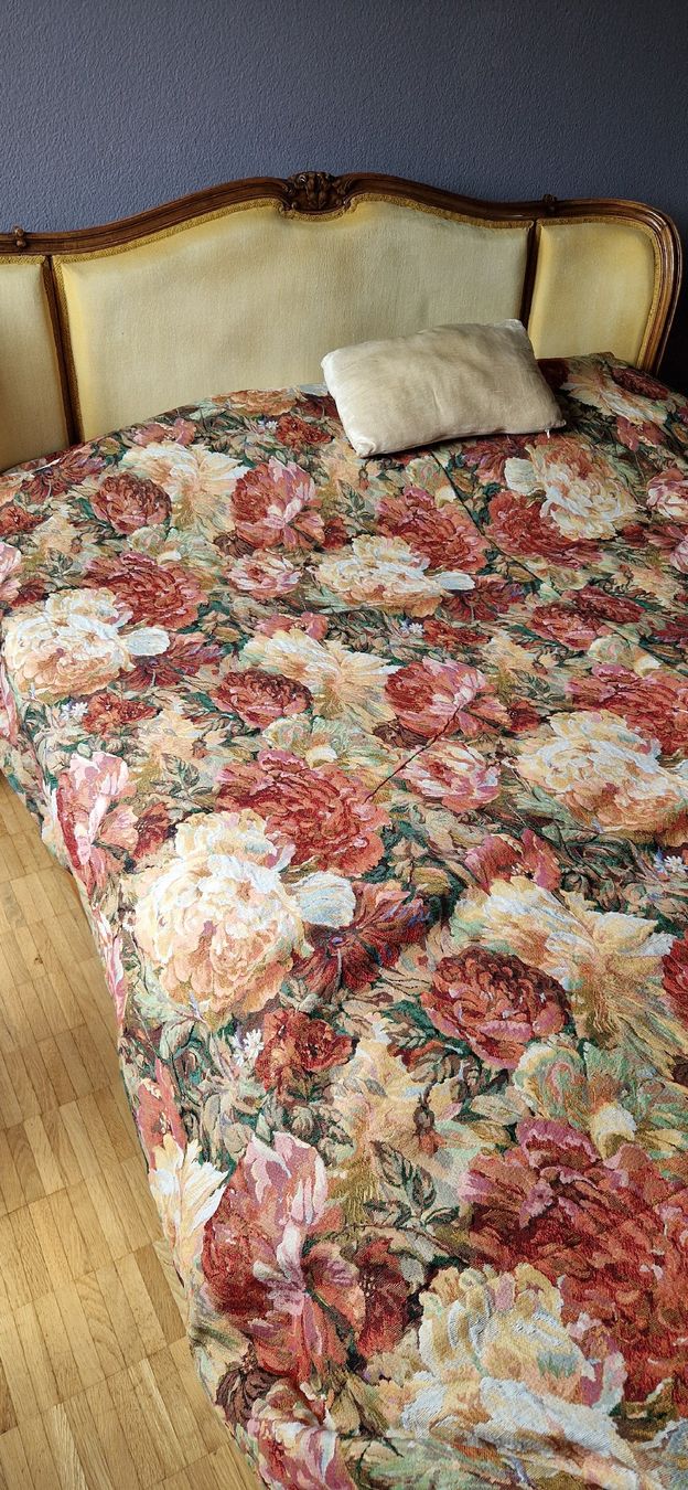 Stoffe: Retro-Stoff mit Blumendesigns aus Jacquart-Poliester – Neu (gemäss Beschreibung) aus Urdorf von tho_wp69