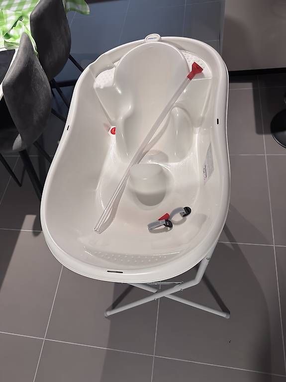 Tutto per il bagno: Baignoire  avec support pour bébé – Usato da Farvagny-le-Grand venduto da marcio.fonseca 3