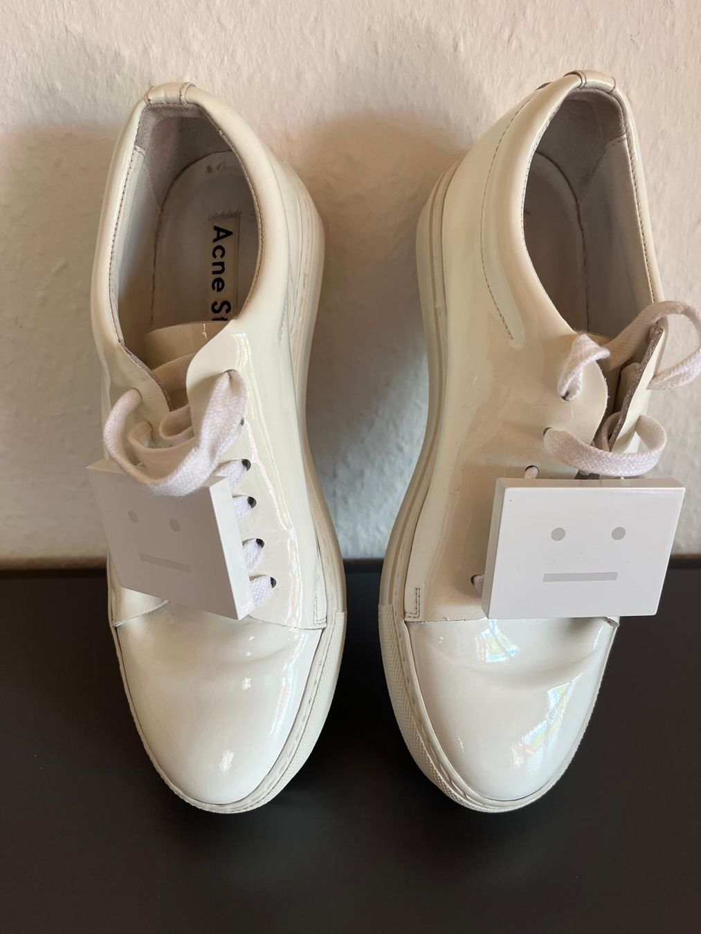 Acne Studios Scarpe da donna: ACNE Studio Sneaker 36 Lackleder – Usato da Münchenstein venduto da luksack 1