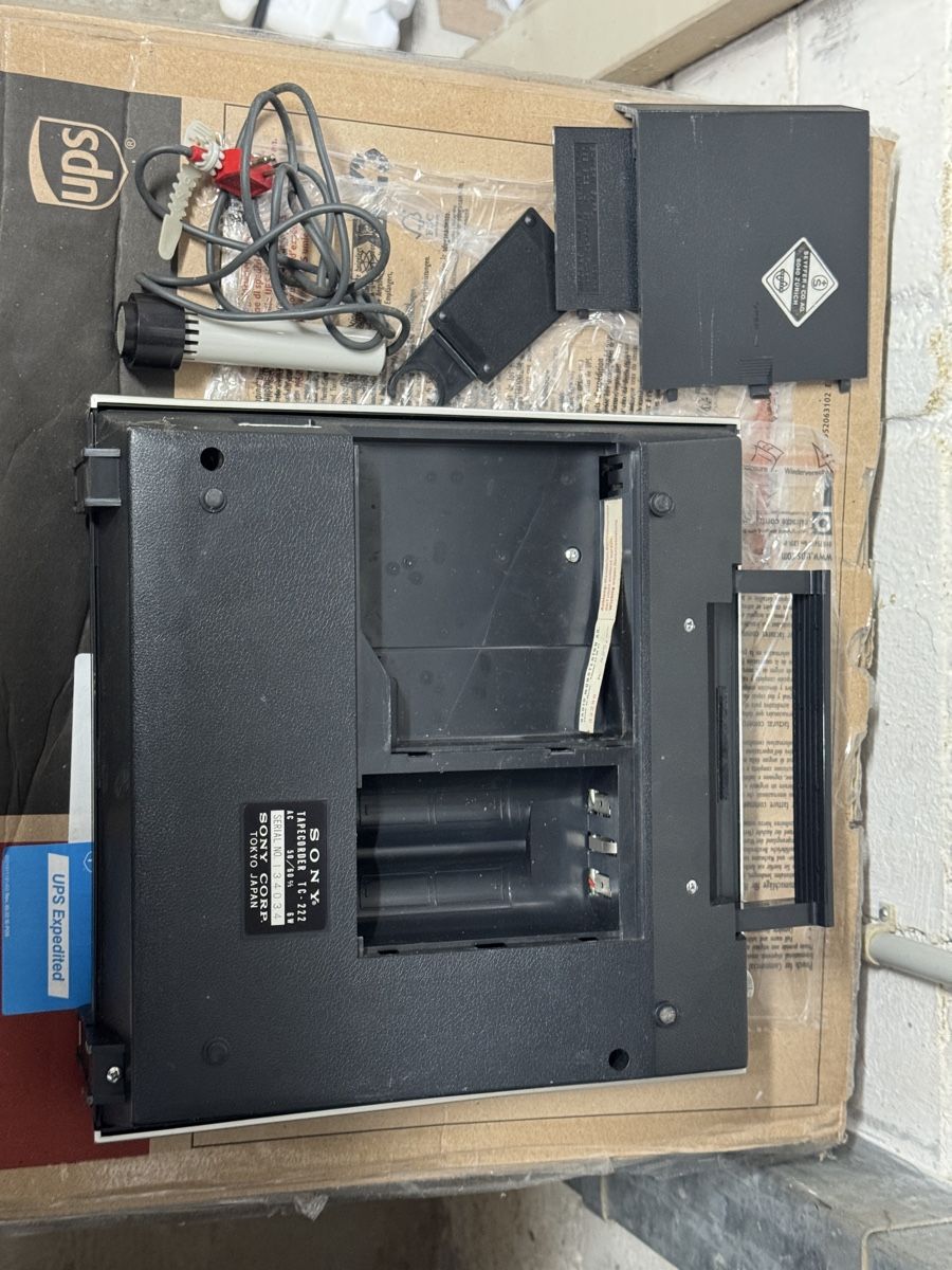 Sony Registratori: Sony TC-222 Taperecorder – Difettoso da Wuppenau venduto da 2teChance 4