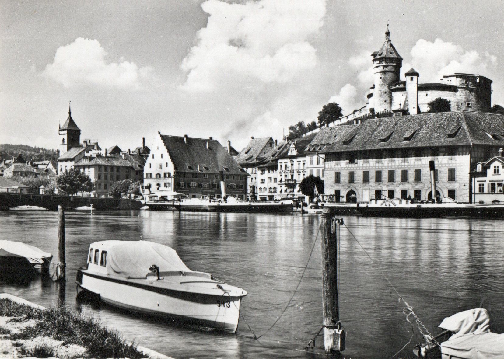 Cartes postales: Schaffhausen - Schifflände mit Munot – D'occasion à Melano par pisonsdro