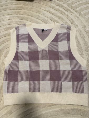 Gestrickte Weste Karo-Muster Gr. M Lila/Crème Herbstliche Mo