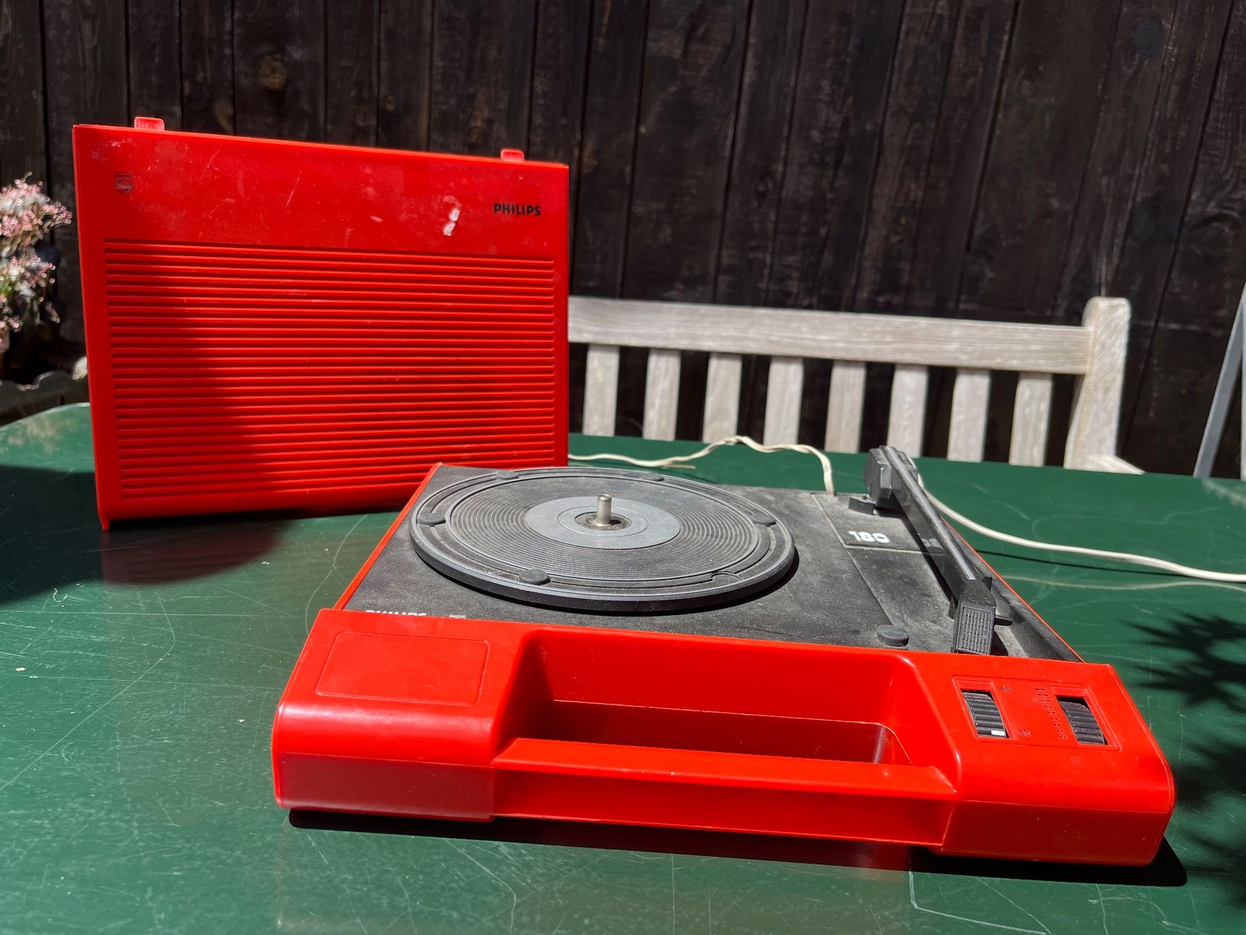 Philips Plattenspieler: Space Age Philips 180 Plattenspieler – Gebraucht aus Otelfingen von Yossi-68 2