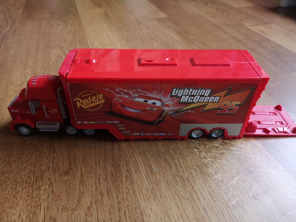 Cars Lightning McQueens Transporter Mack | Kaufen auf Ricardo
