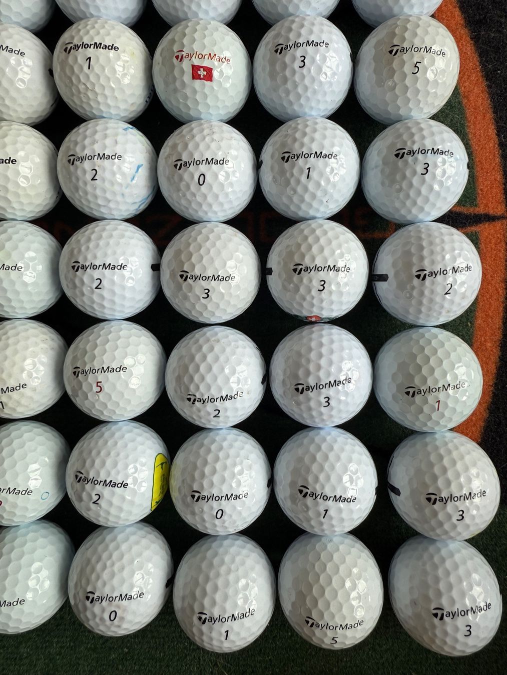 Taylor Made Bälle: 50 div. Golfbälle TaylorMade, guter Zustand – Gebraucht aus Münchenbuchsee von Mantik 3