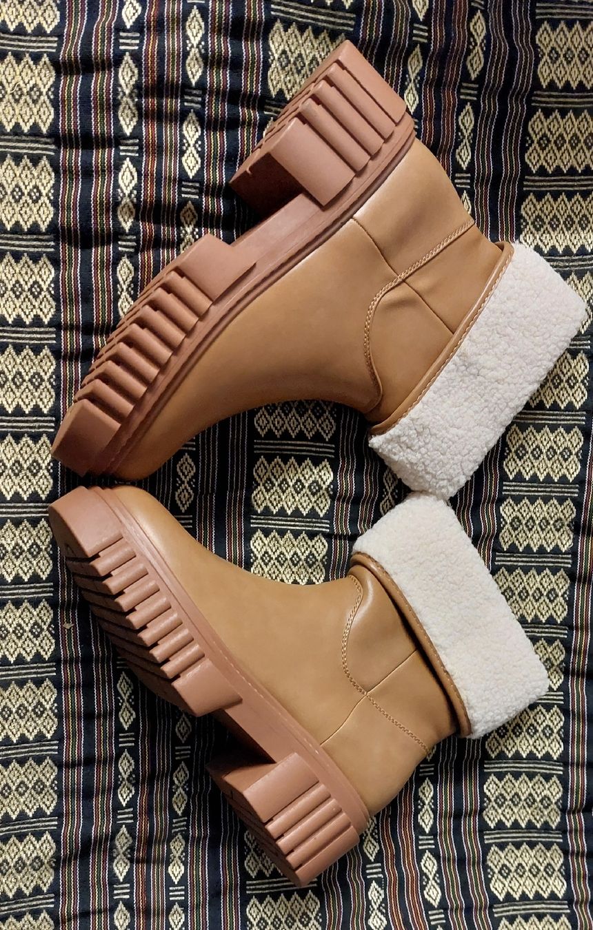 Chaussures femmes: Stiefel – Neuf (Voir description) à Wislikofen par Ana.Gomes 1