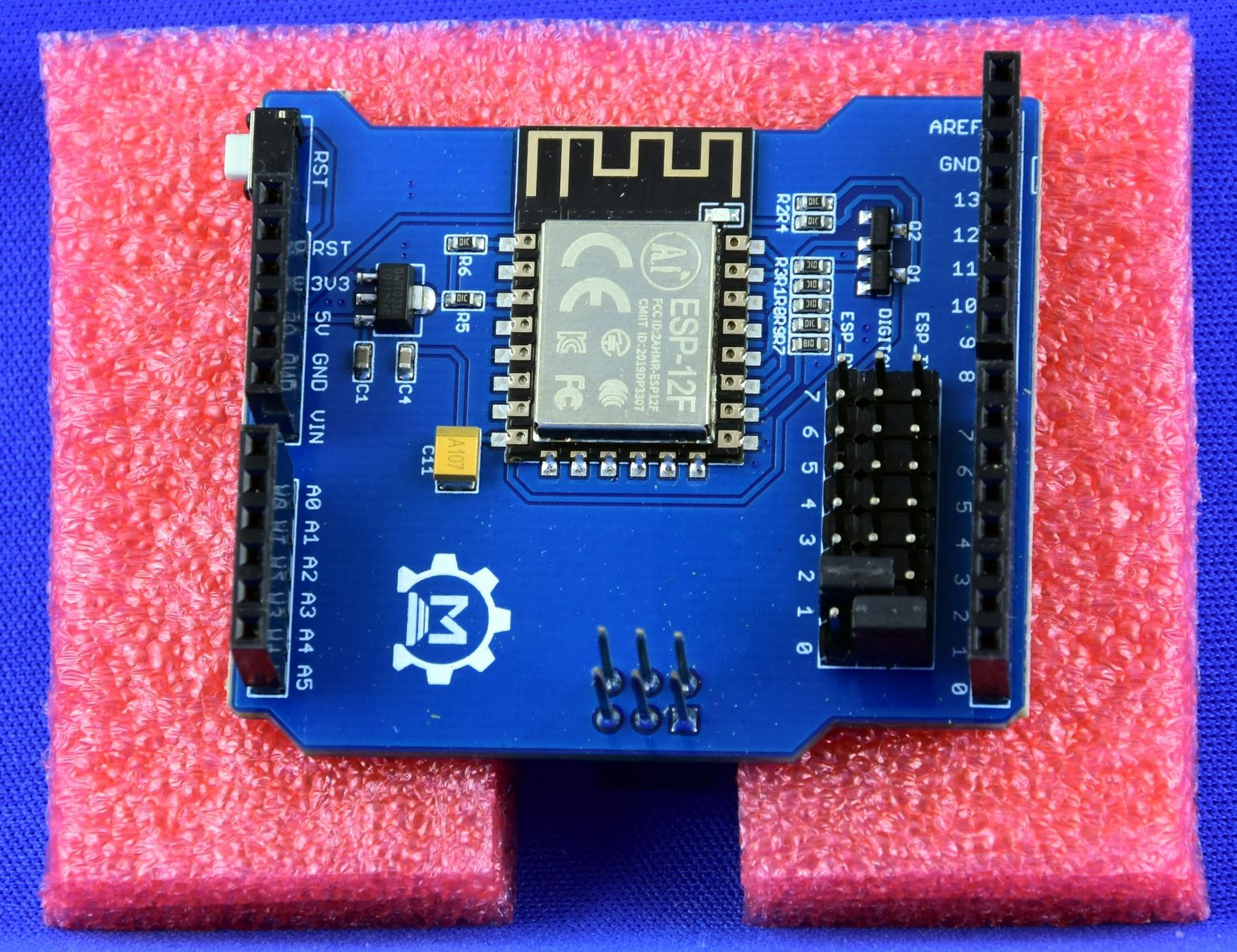 Componenti elettronici: MAKERFABS ESP 8266 WIFI Shield – Usato da Künten venduto da Arktisde