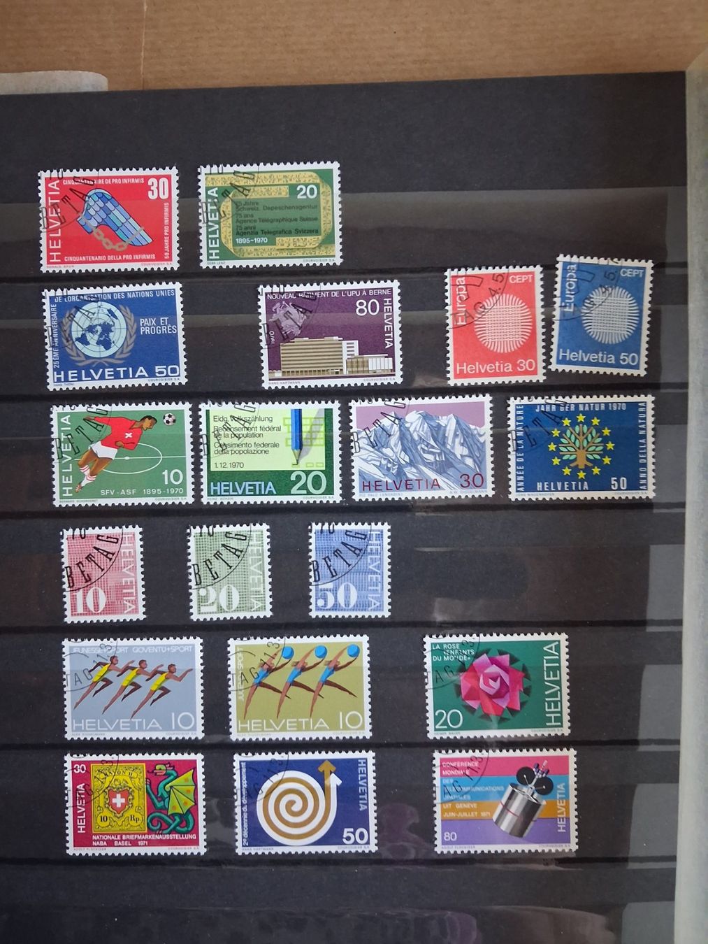 Tutti i francobolli: Schweiz 140+Briefmarken ET Stempeln. Gem. Bildern – Nuovo (secondo la descrizione) da Hagendorn venduto da siwasi3 4