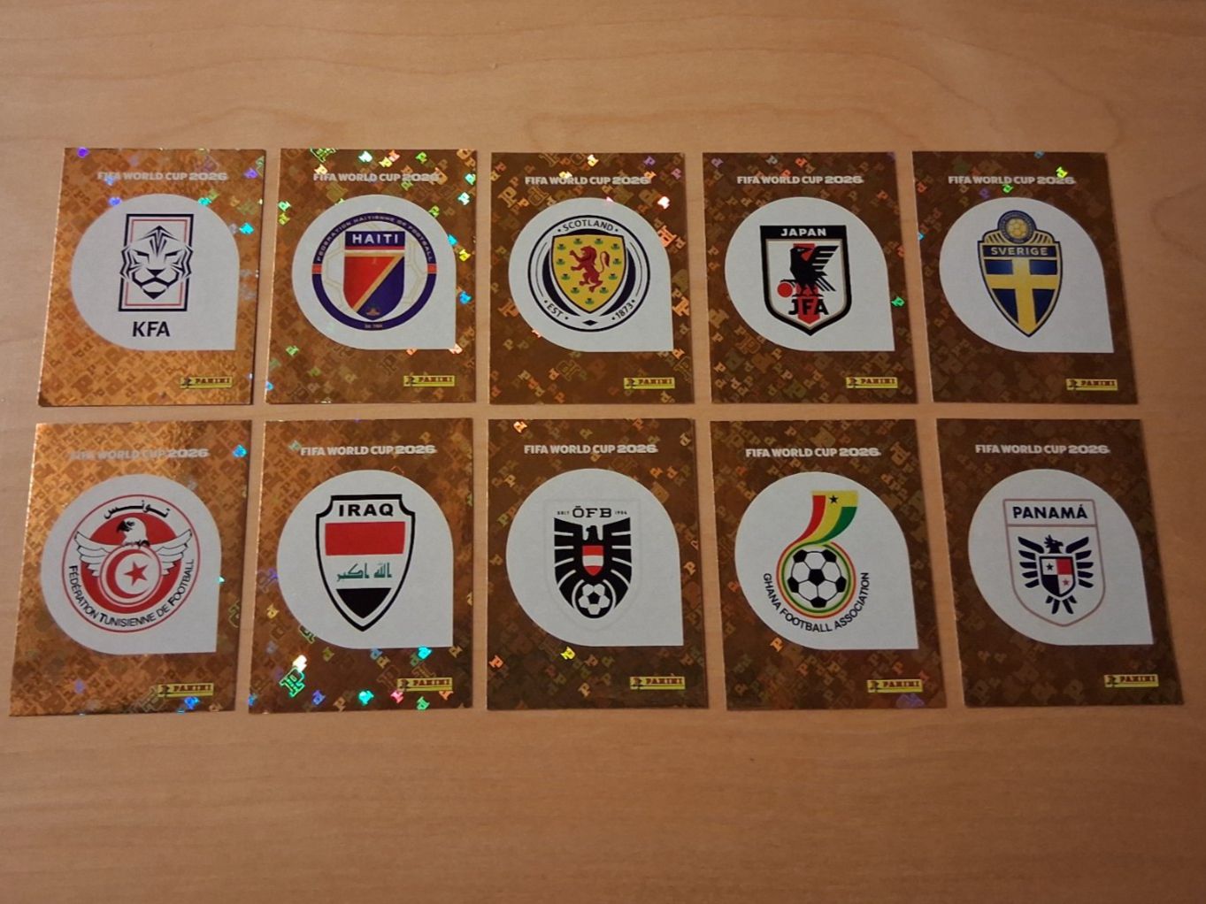 Panini Carte collezionabili: Panini Sticker WM26 10 Stk. Wappen – Usato da Inwil venduto da Dokyiioto