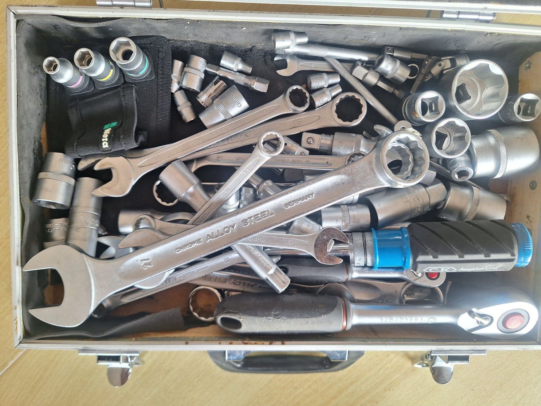 Alle Werkzeuge: Werkzeug Lot – Gebraucht aus Allschwil von SimulMagnis 1