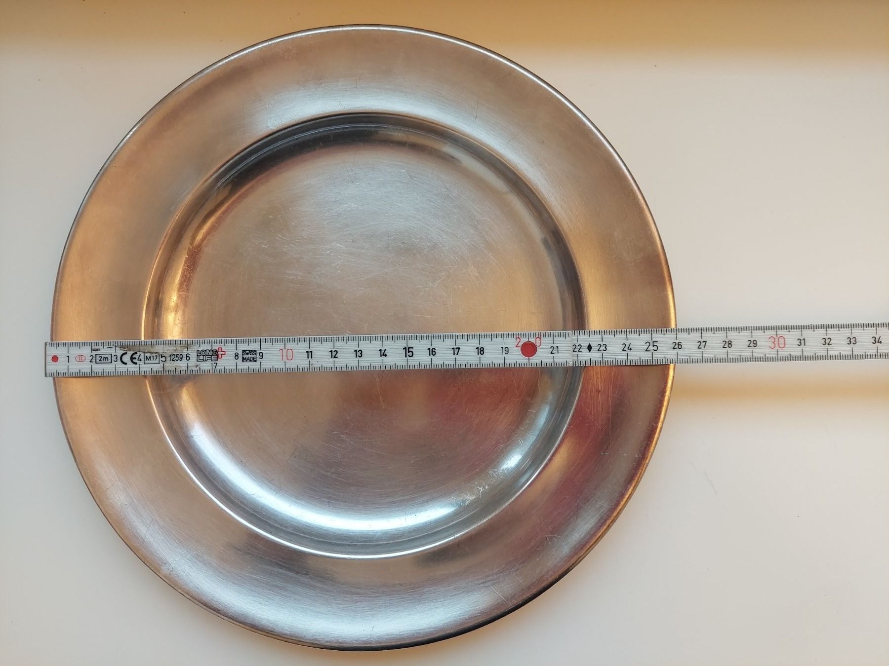 Piatti di portata: Versilberte Dekoplatte von Berndorf, Durchmesser 26 cm – Usato da Kreuzlingen venduto da peugeotj9