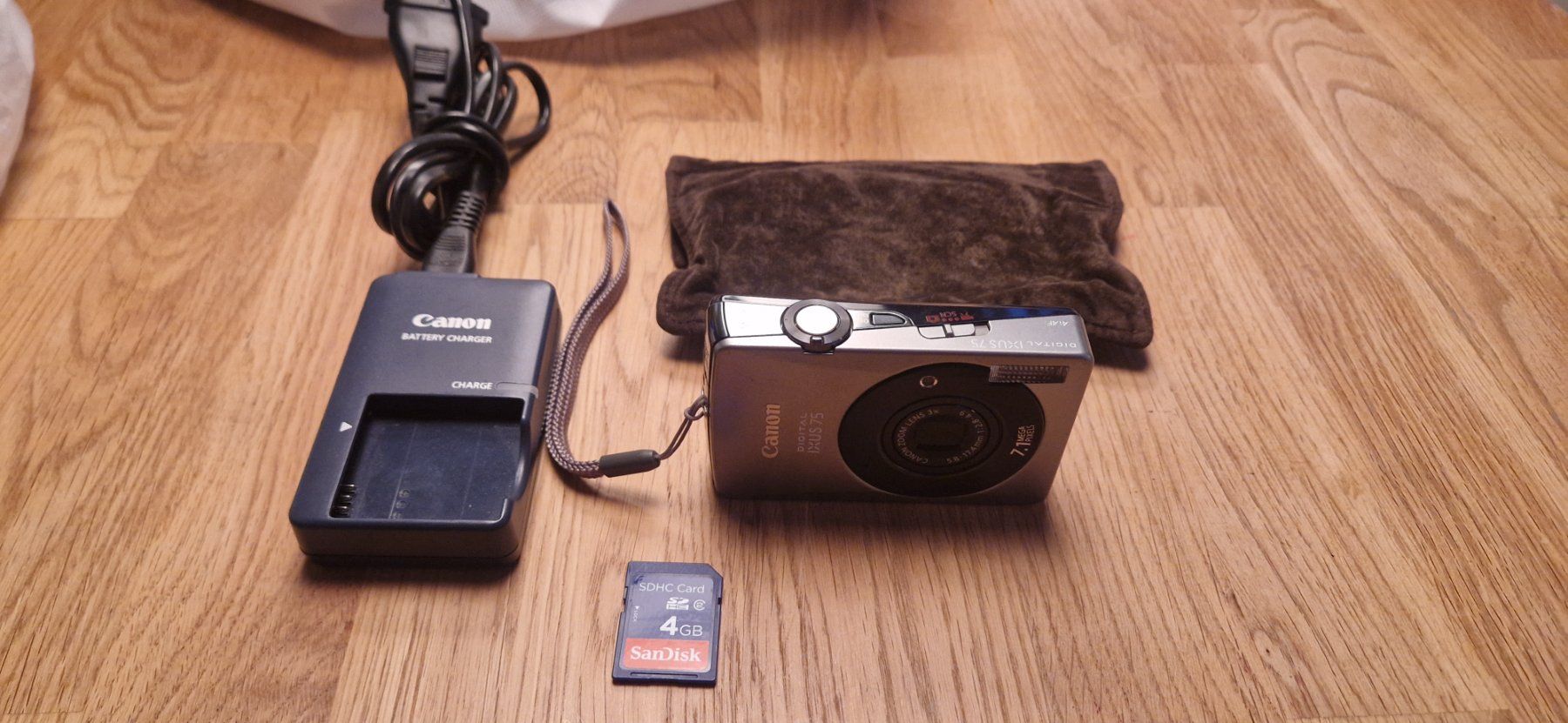 Canon Fotocamera: Canon IXUS 75 Digitalkamera TOP! – Usato da Zürich venduto da Lina049 2