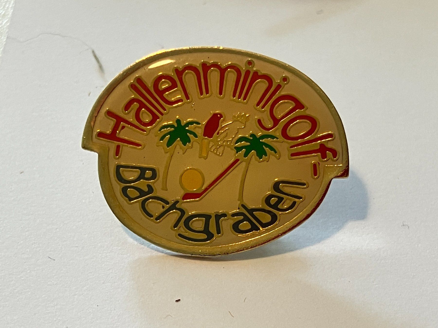 Placchette & Badge: 1 Pin Hallenminigolf Bachgraben – Usato da Basel venduto da djwwpp