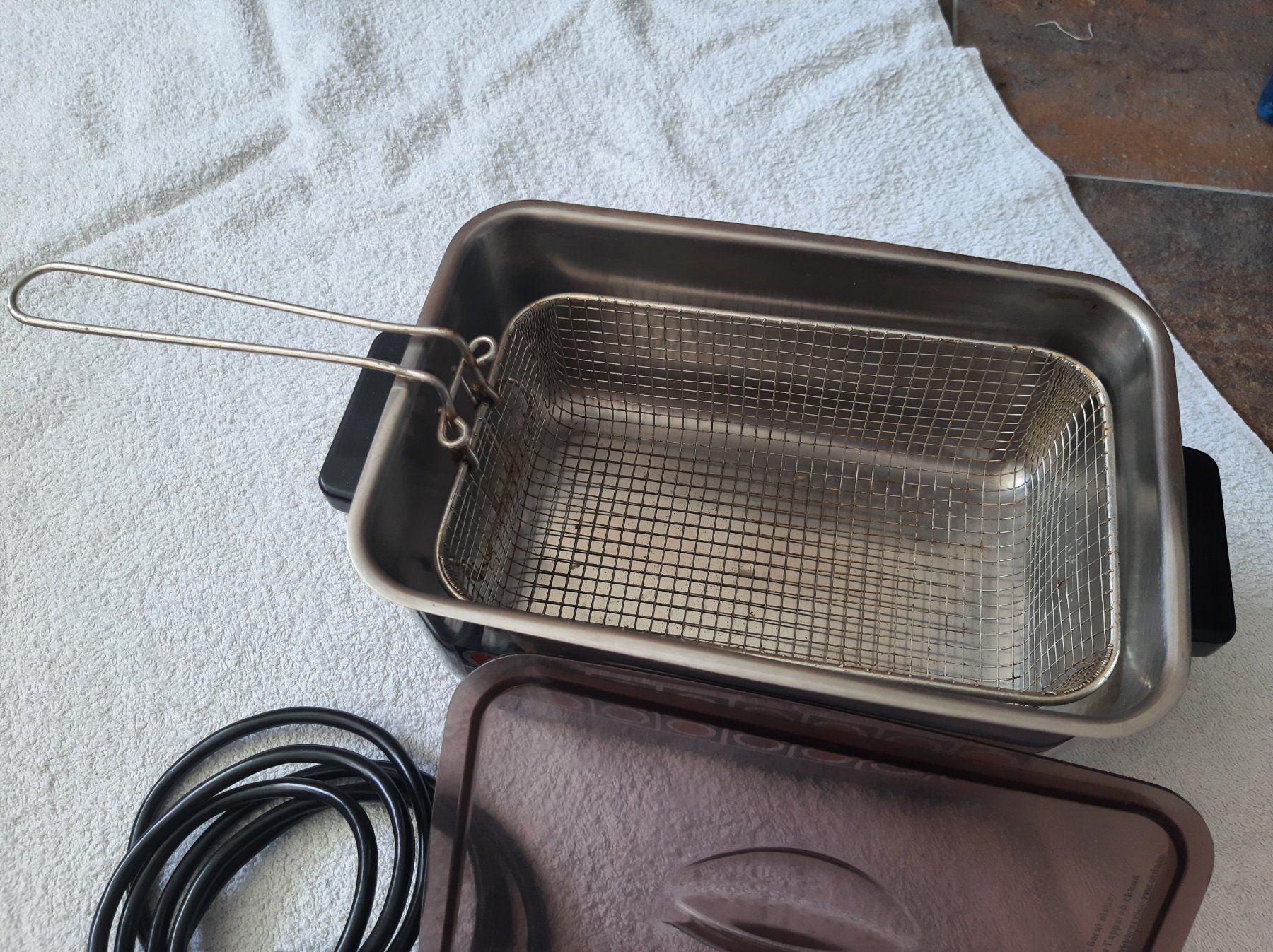 Elettrodomestici da cucina: Kleine kompakte Friteuse – Usato da Ostermundigen venduto da prr848 1