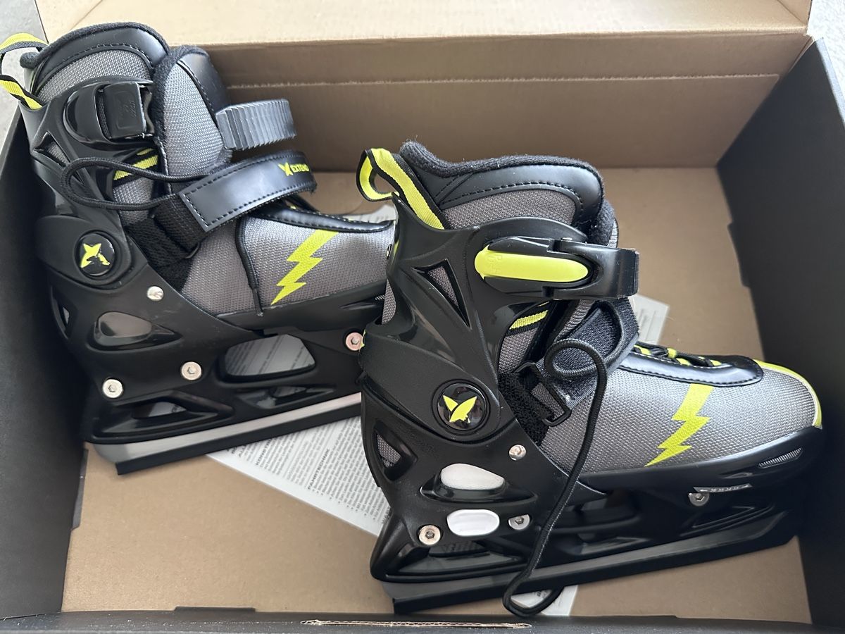 Pattini da ghiaccio: Schlittschuhe Extend Flash Junior, Grösse 33-36 (S) – Usato da Rümlang venduto da NStucki