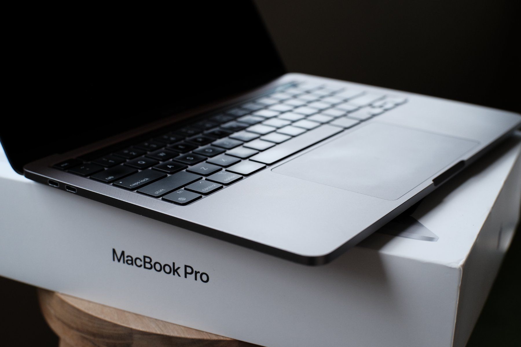 Apple Notebook: Macbook Pro M2 24GB RAM , 512 GB SSD – Usato da Zürich venduto da har_26v6 3
