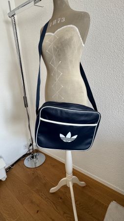 Adidas Originals Airliner OG Umhängetasche Blau NP75 (NEU)