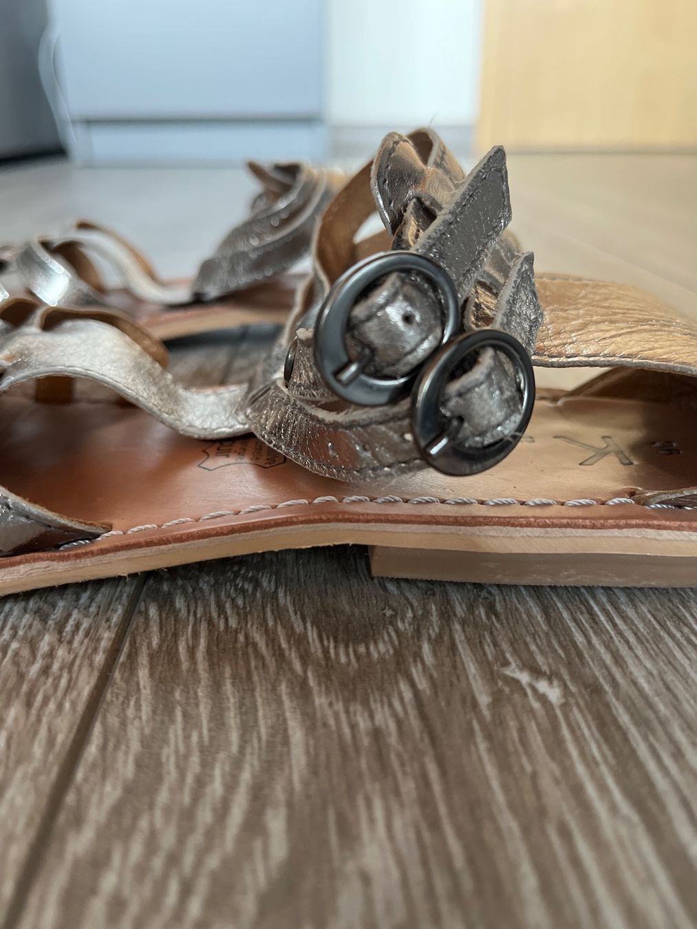 Kookai Scarpe per ragazze: Sandales argentées Kookaï – Usato da Le Locle venduto da Ophelhugy 2