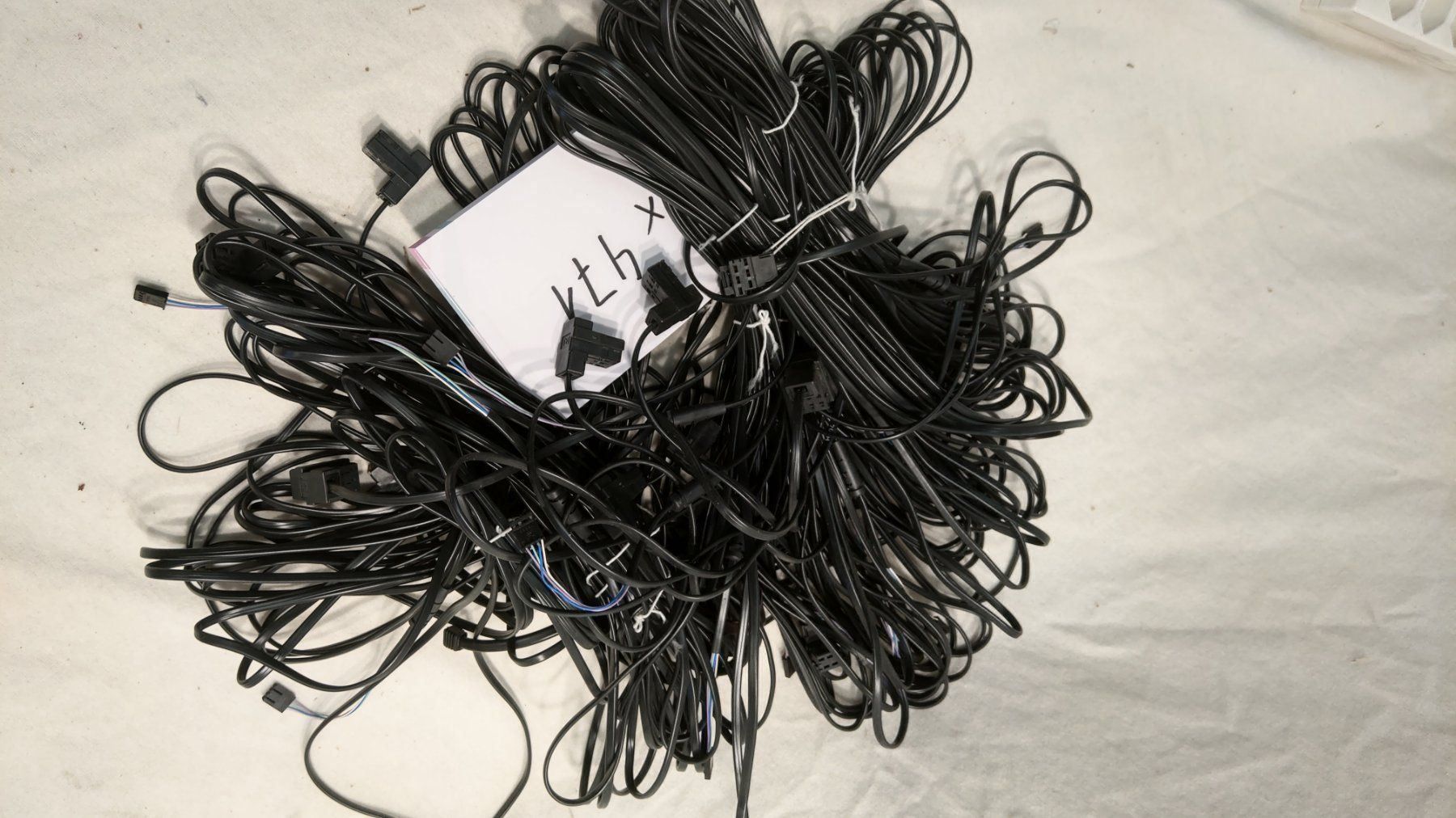 Cavi: Grosser Posten Spezialkabel (x471) – Nuovo (secondo la descrizione) da Däniken SO venduto da Profog1 5
