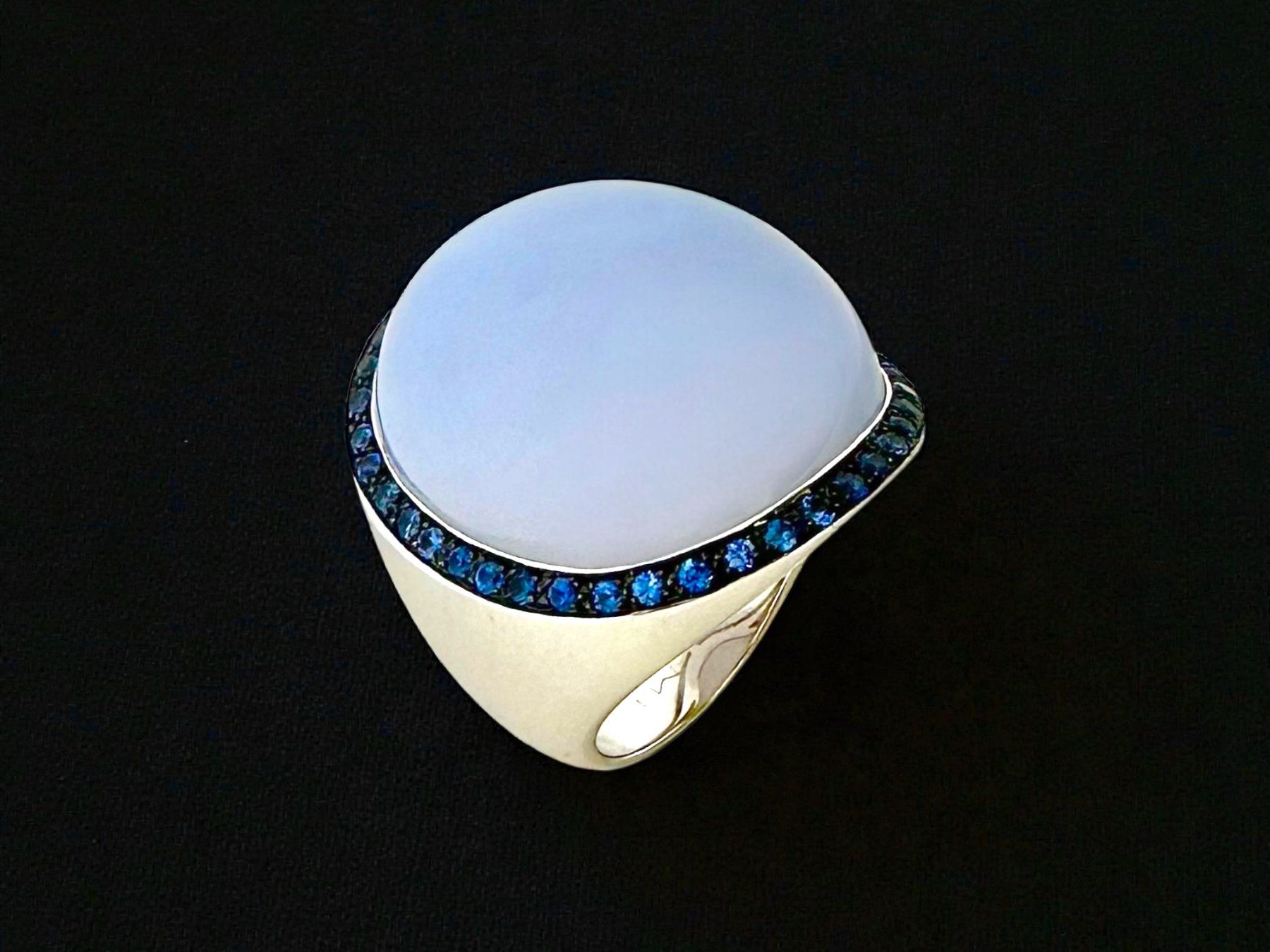 Anelli: MIMI, Milano, Chalcedon - Saphir - Cocktailring – Usato da Zuzwil SG venduto da artimmo 5