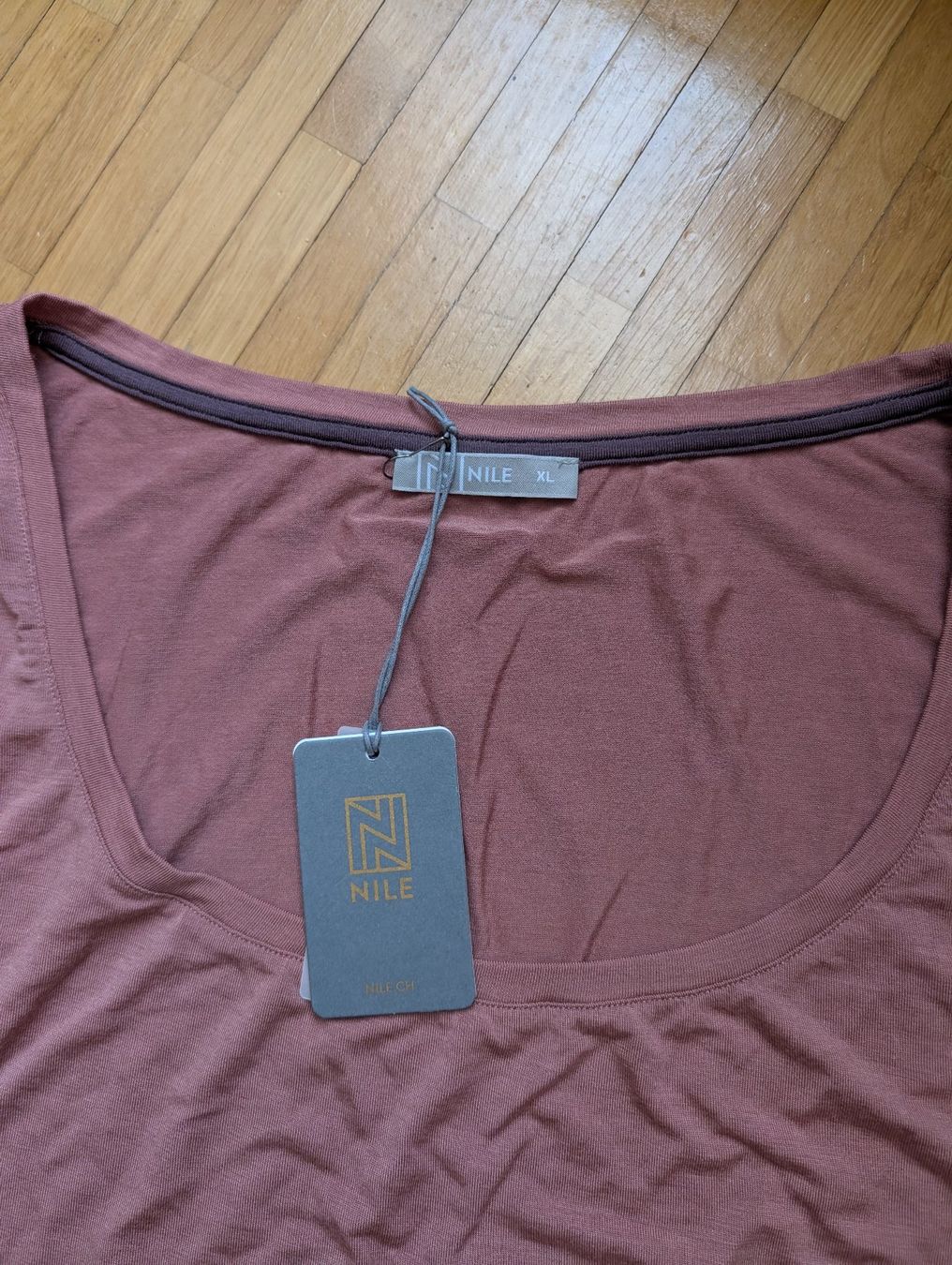 Nile Top: Nile Top Gr XL – Nuovo e nell'imballaggio originale da Luzern venduto da Sofia33 1