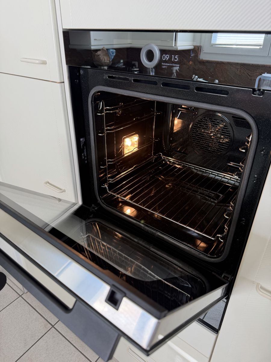 V-Zug Forni: Backofen 55cm - V-ZUG V4000 76PC – Usato da Forch venduto da mtor83 2