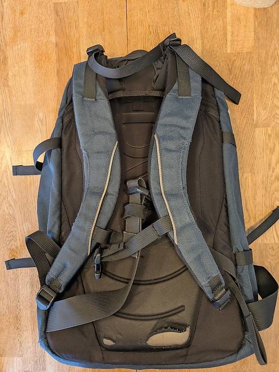Zaini: Bach Rucksack Bike2B – Usato da Basel venduto da jul_p9js 1