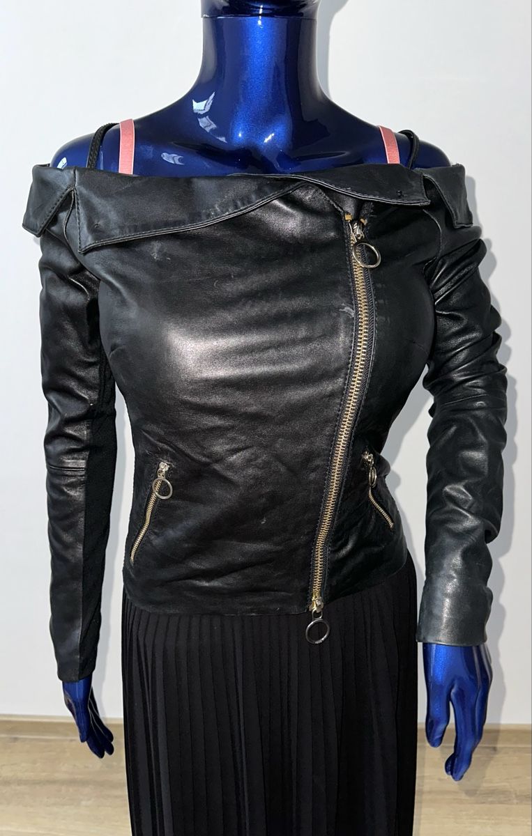 Pinko Giacche: PINKO LEDERJACKE GR. 32-34 – Usato da Unteraegeri venduto da MH203 2