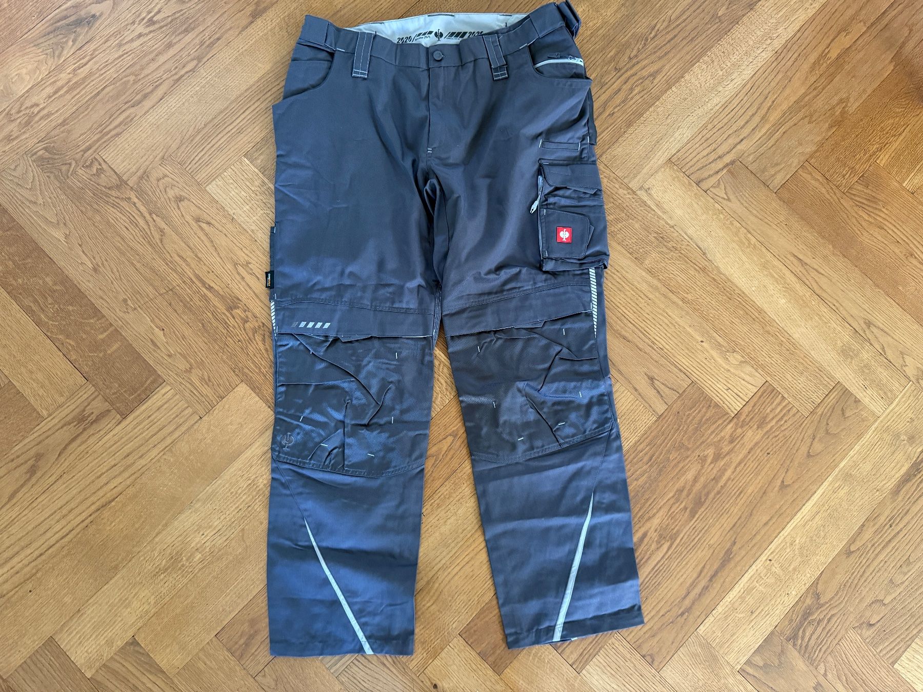 Engelbert Strauss Pantaloni: NEU Engelbert Strauss Hose Größe 60 Herren Motion – Nuovo (secondo la descrizione) da Ennetbaden venduto da mapa05