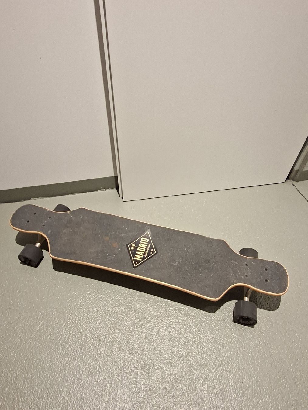 Madrid Skateboards: Longbiard Madrid – D'occasion à Hitzkirch par mig_8jxm