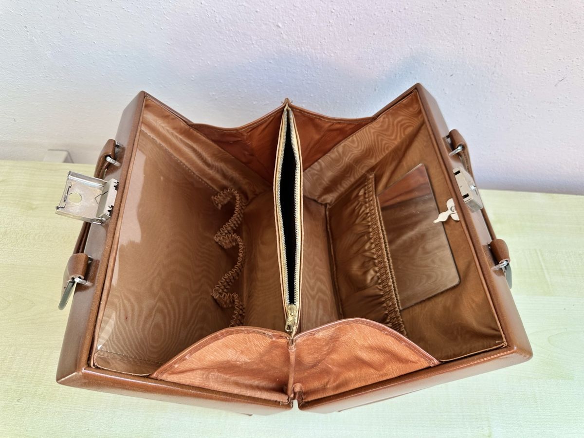 Borse da donna: Vintage Handtasche – Usato da Zürich venduto da Kat_5557 6