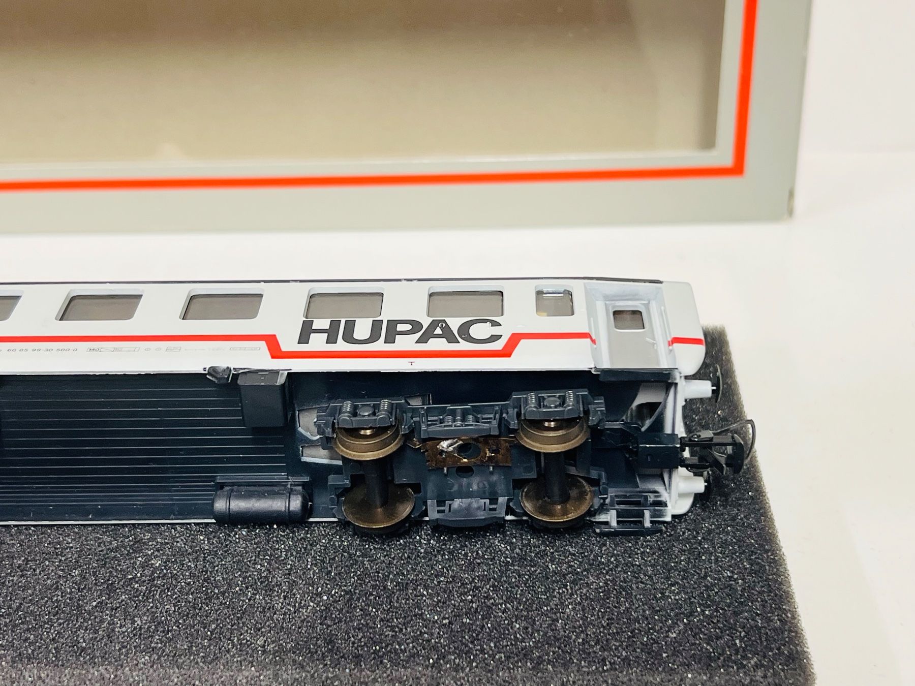 Lima Modellini di ferrovie: Lima  HUPAC mit LED Innenbeleuchtung H0 DC – Usato da Geroldswil venduto da TopTrain54 6