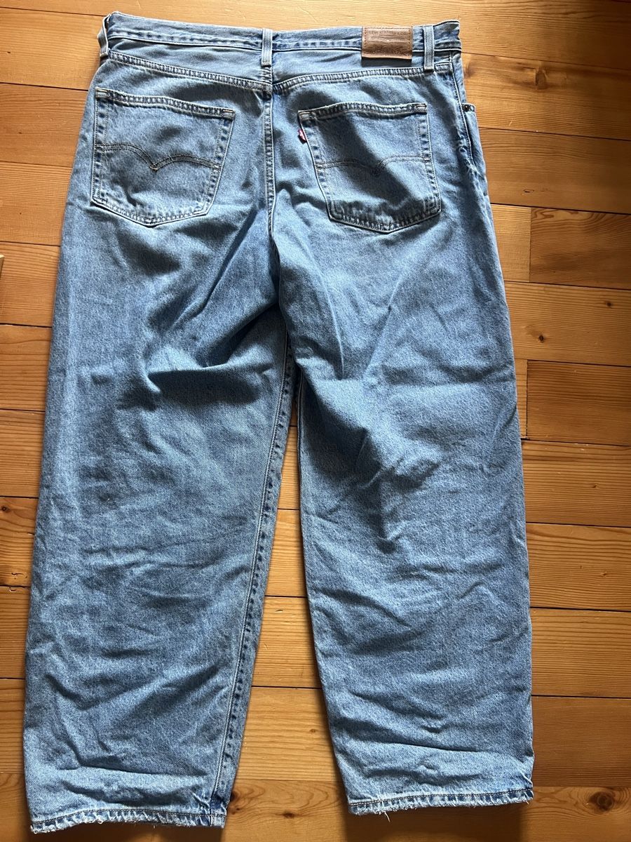 Levi's Jeans: Levis Baggy Dad Jeans – Usato da Magden venduto da leo_c8bc 4