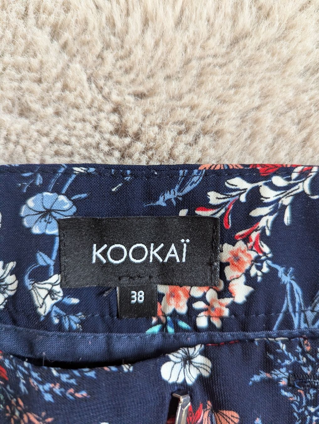 Kookai Pantaloni: pantalon Kookaï 38 – Usato da Montreux venduto da dem_gyt9 2