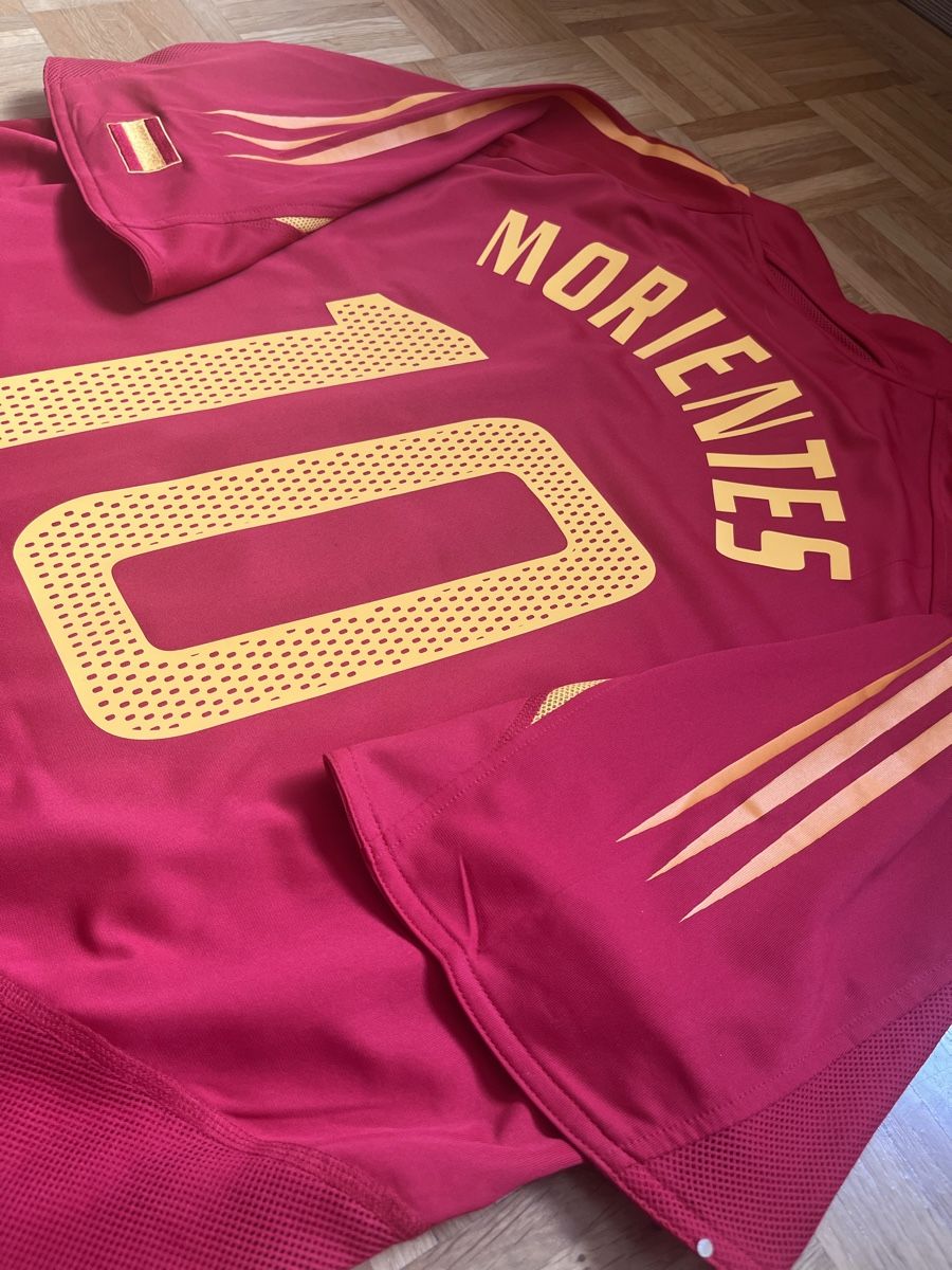 Adidas Canottiere & Pantaloni: Original Morientes Spanien 2004 Trikot XL – Usato da Burgdorf venduto da Shirtsy 2