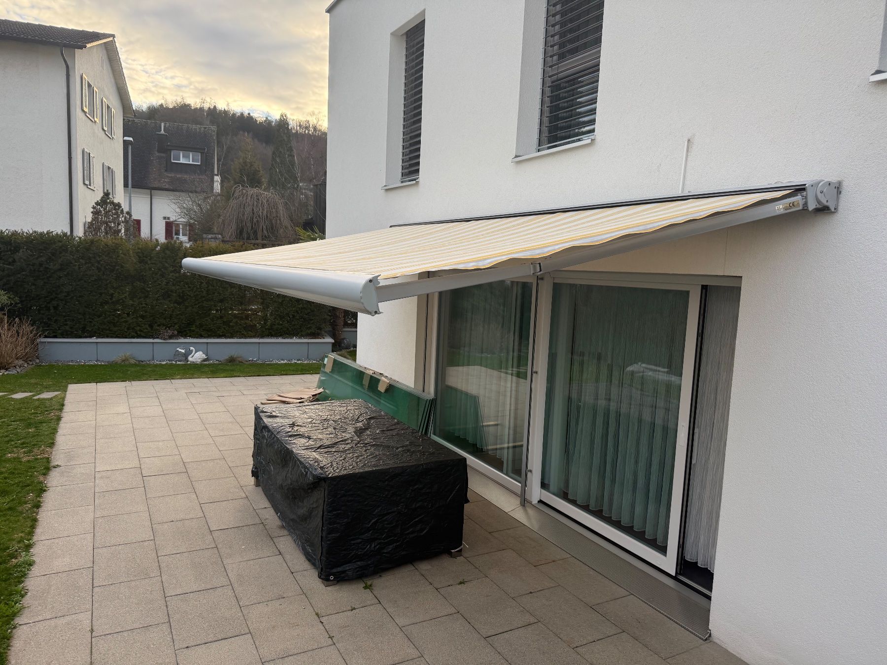 Tende da sole: Elektrische Sonnenstore – Usato da Killwangen venduto da res_9yvz
