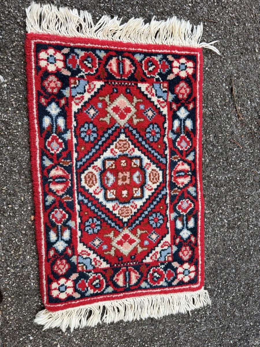 Teppiche: Kleine orientteppiche – Gebraucht aus Grenchen von Lirisa