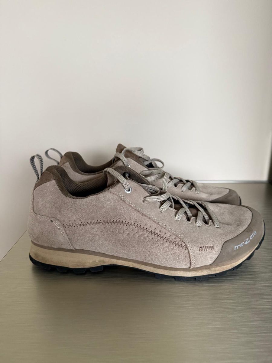 Scarpe da uomo: Trezeta zeta Wanderschuhe 43 – Usato da Männedorf venduto da willywonka14