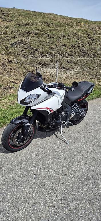 Touring: Triumph Tiger 1050 Sport – Usato da Uetendorf venduto da wfsi