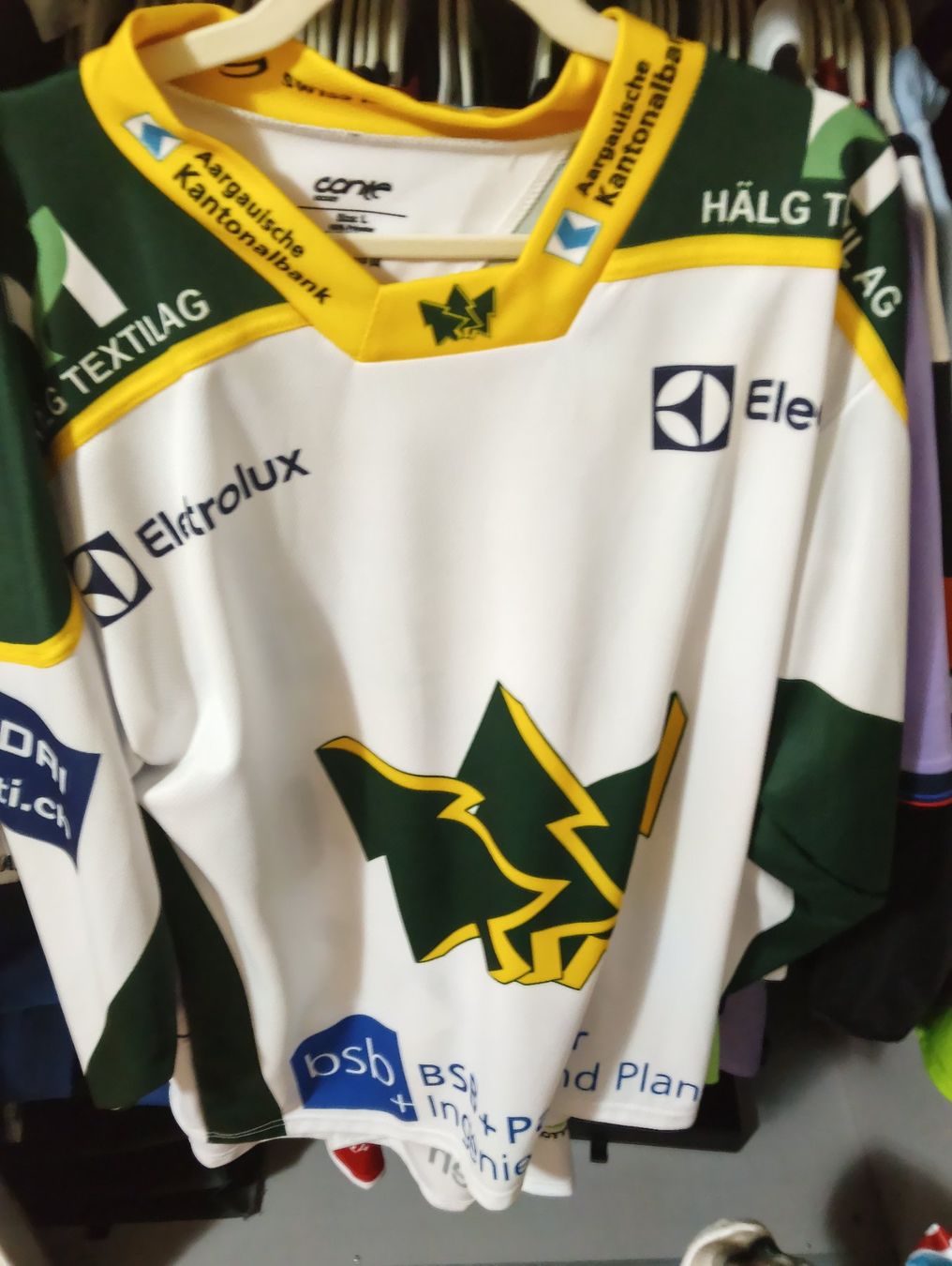 Gameworn Canottiere & Pantaloni: gameworn ehc olten topscorer – Usato da Sigirino venduto da acquila16 1