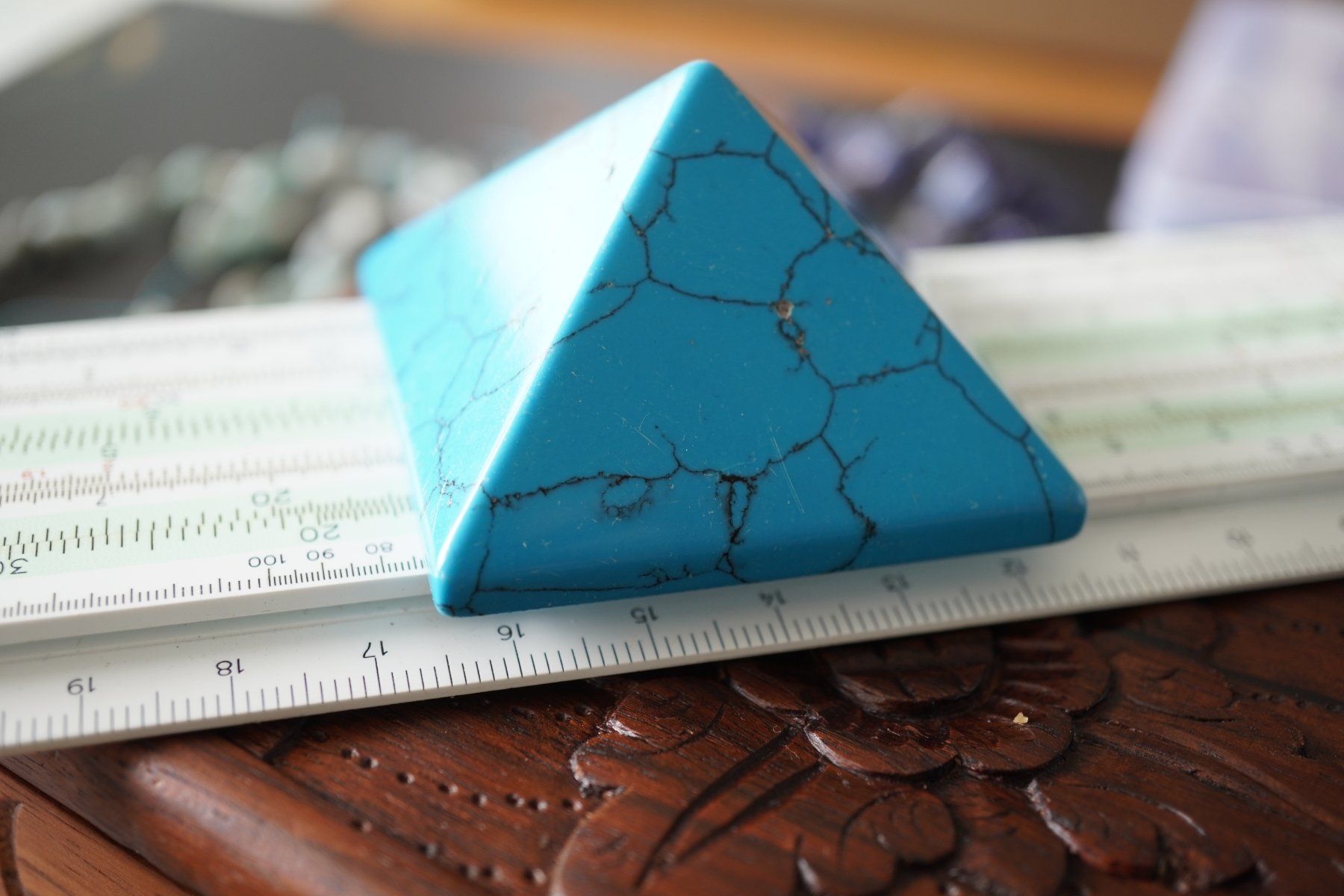 Minerali & Pietre curative: Howliht Blau Pyramide  3 ..2.. 1..  Deins  ab 1.- – Nuovo e nell'imballaggio originale da Eschenbach SG venduto da topstone 5