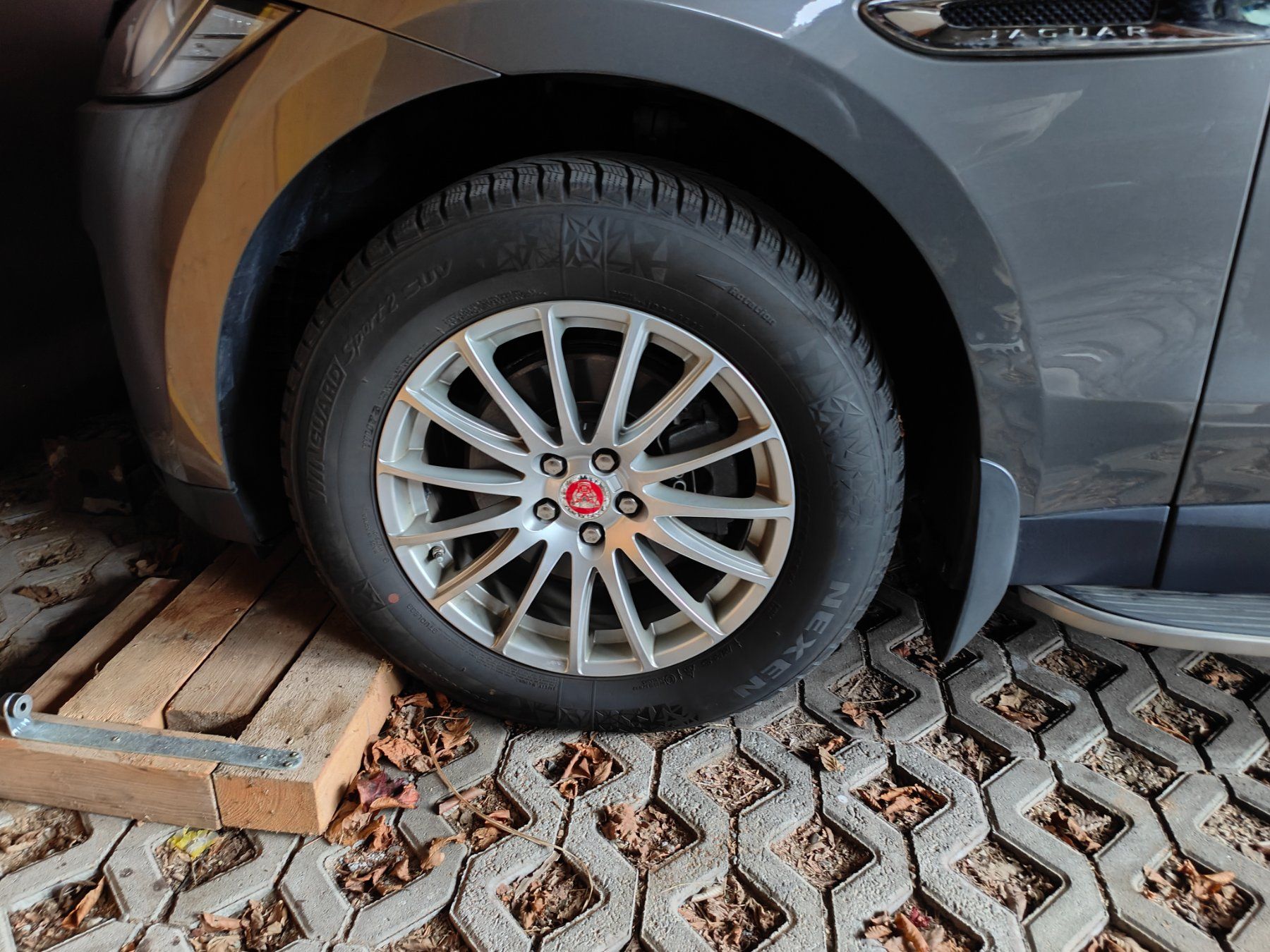 Jaguar Pneumatici & Ruote complete: Jaguar F-Pace Komplett Rad – Usato da brütten venduto da ford6600 2