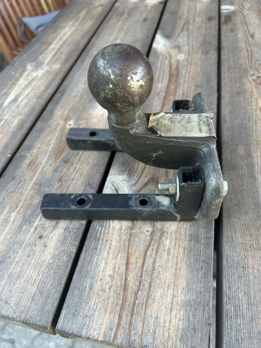 Ganci per rimorchio: Anhängerkupplung gebraucht – Usato da Burgistein venduto da Franks-Design 2