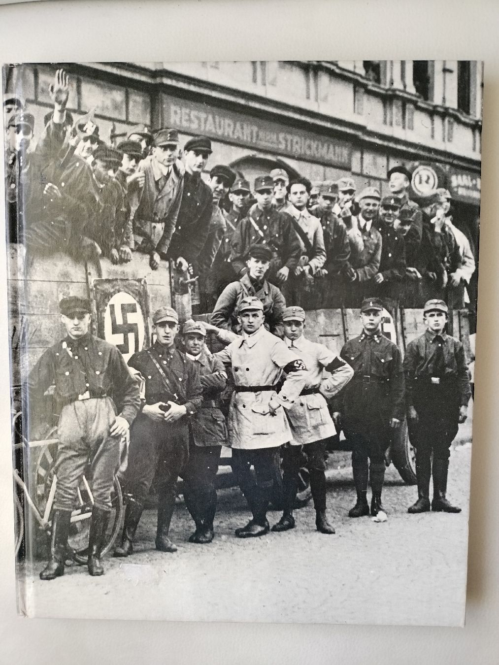 Bücher: Armee Militär Weltkriegs Buch – Gebraucht aus Schwanden Sigrisw von cadieux71